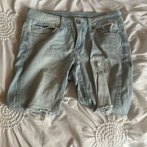 Rewash light blue size 7 ripped jeans